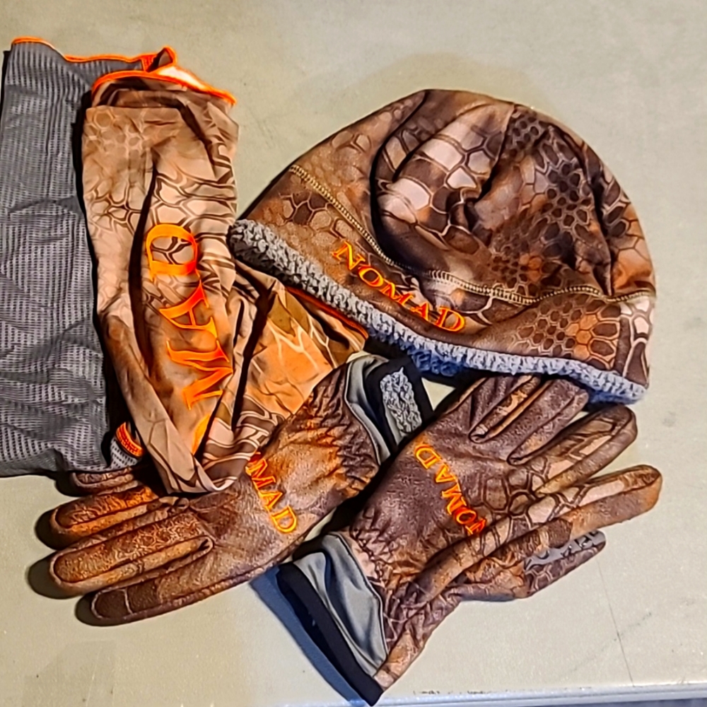 Nomad Fleece Beanie, Gloves (M), Gaiter